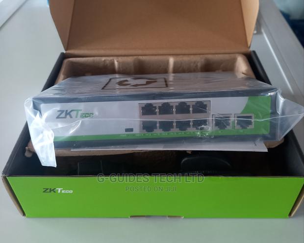 Zkteco 8-Port Poe Switch (Transmission Distance 250 Meters) · Photo 3