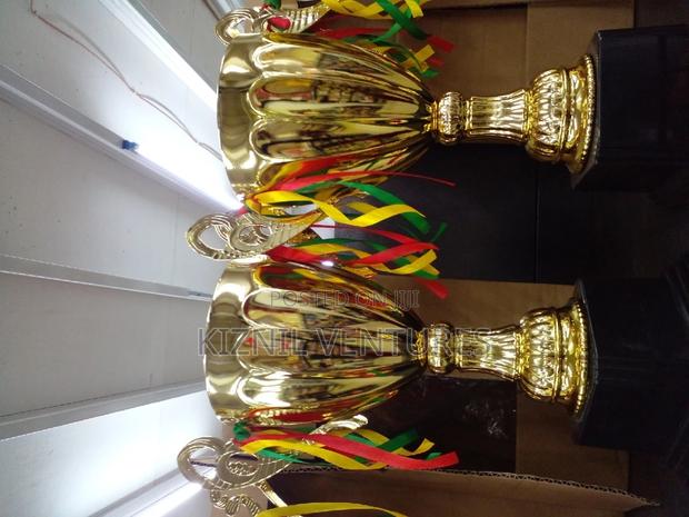 Award Trophy B photo 4