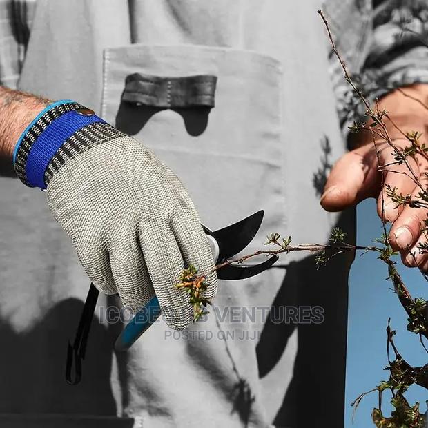 Anticut Gloves/Chain Mail Gloves/Sold In Single Hand