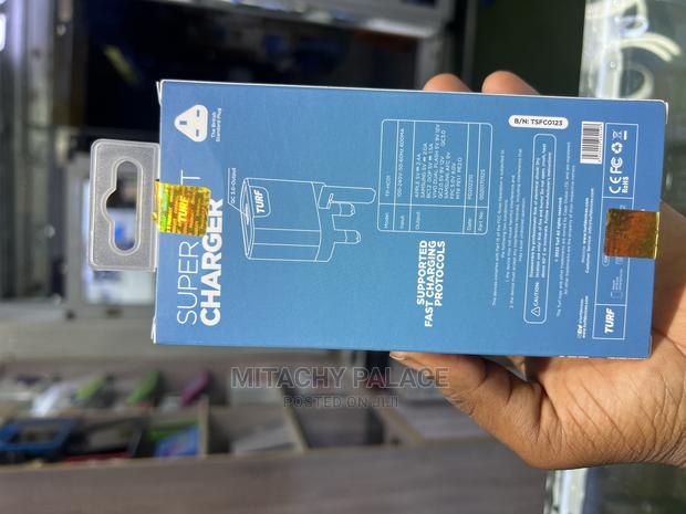 Turf Typec Fast Charger · Photo 3