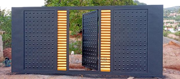 Quality Metal Sliding Gate · Photo 1