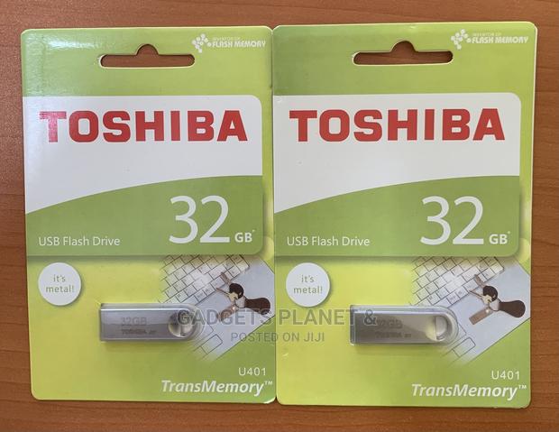 32gb Toshiba Metallic Usb Flash Drive - U401 · Photo 3