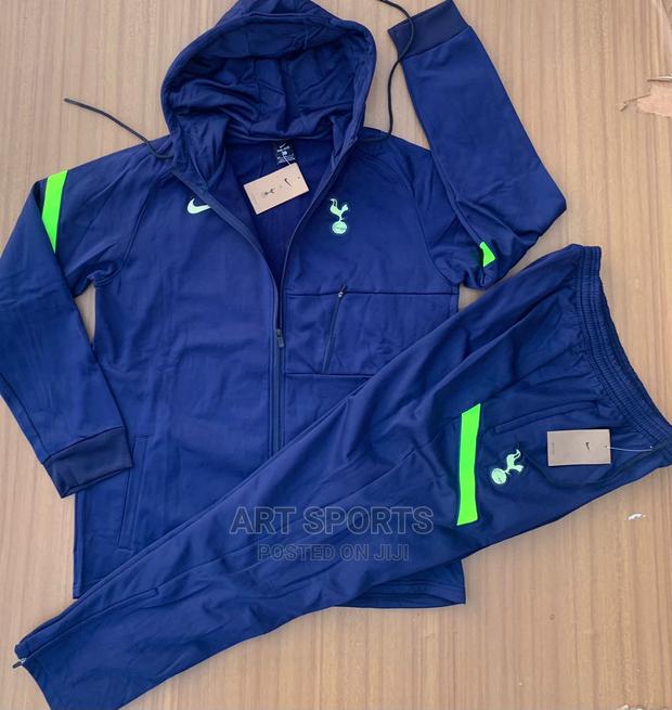 Tottenham Spurs Tracksuit · Photo 3