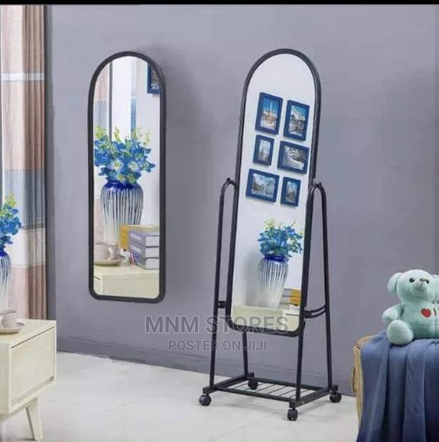 Dressing Mirror · Photo 2