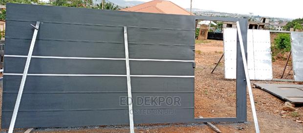 White Design Gate · Photo 2