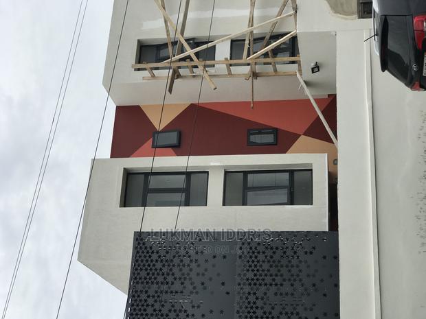 Container Building photo 15