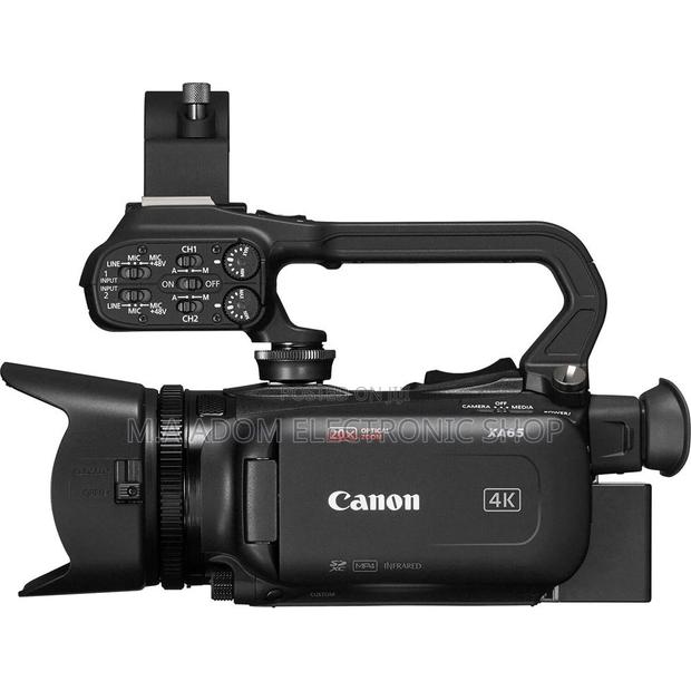 Camcorder Canon Xa65 · Photo 2