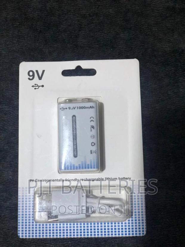 9v With Charger Port · Photo 3