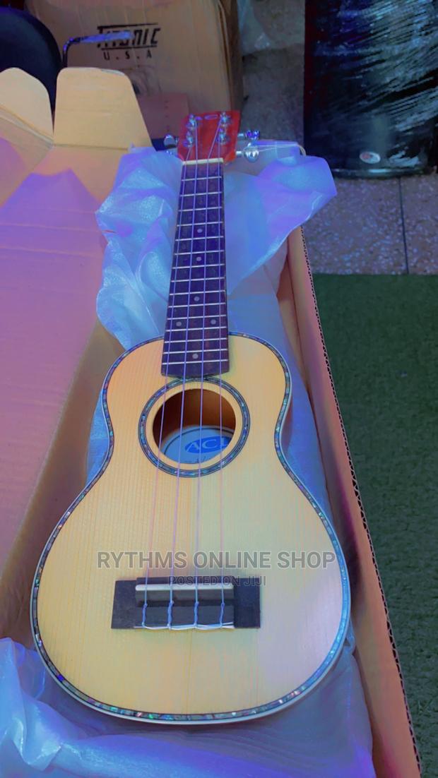 Ukulele Soprano · Photo 4