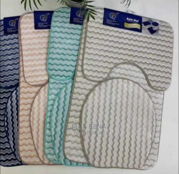 Toilet Mat Set · Photo 2
