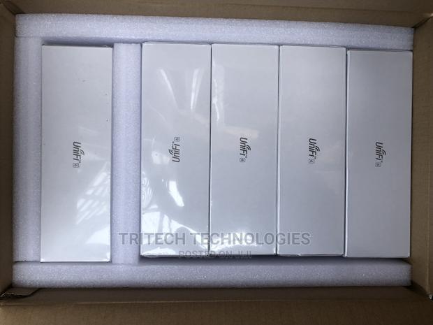 Ubiquity Unifi 6 (U6-Lr) · Photo 4