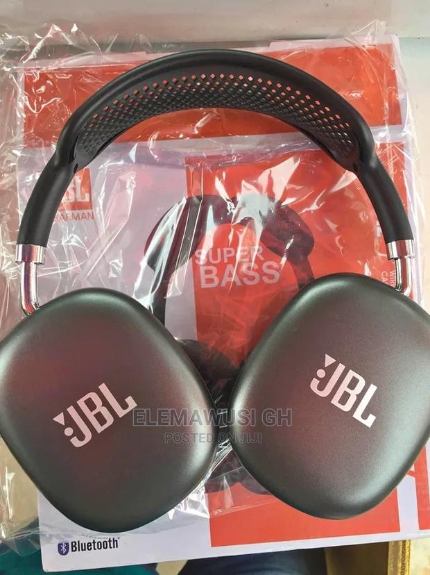 JBL I12 Supper Bass Wireless Headset · Photo 4