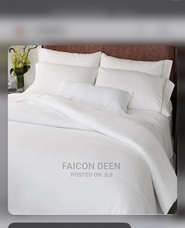 King Size /Queen Size Bedsheets (100% Cotton)In Diff Colors · Photo 1