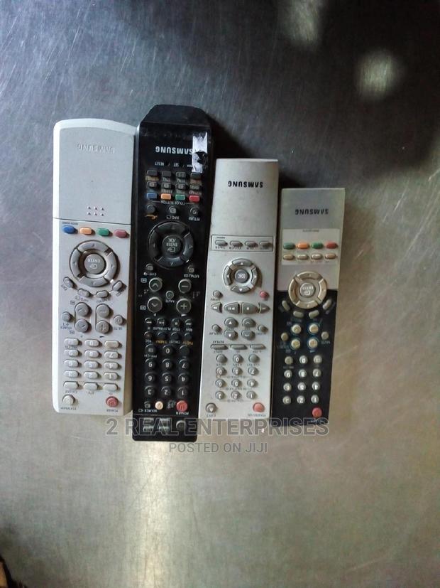 Quality Samsung TV Remote Controller · Photo 4