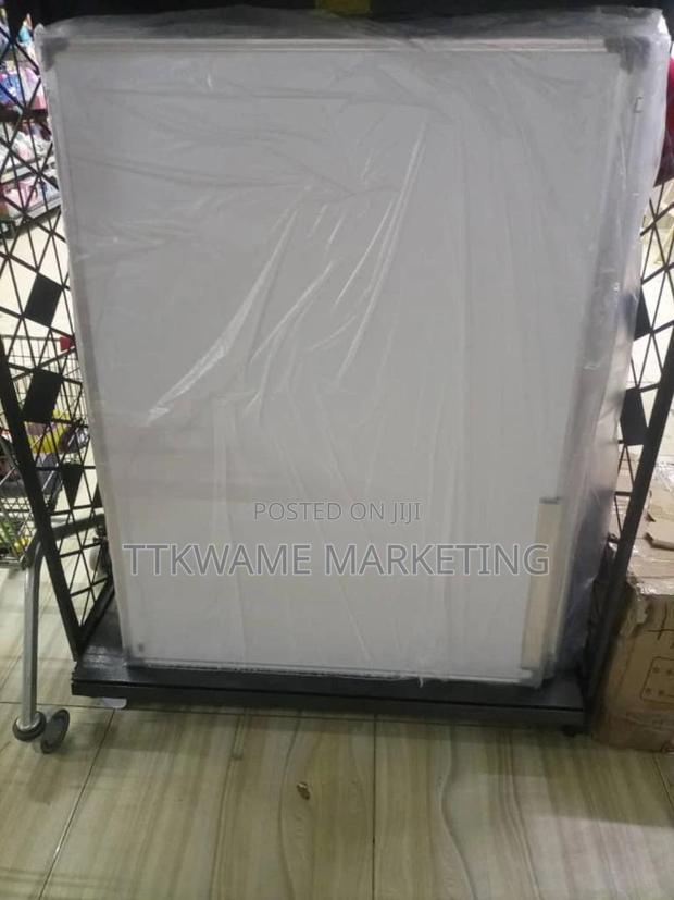 Magnetic Marker Board With Stand 60x90cm · Photo 2