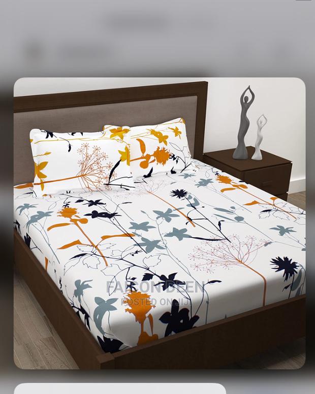 1 Bedsheet,3 Pillow Cases · Photo 1