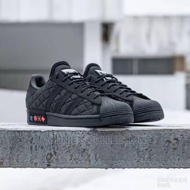 Adidas Superstar · Photo 2