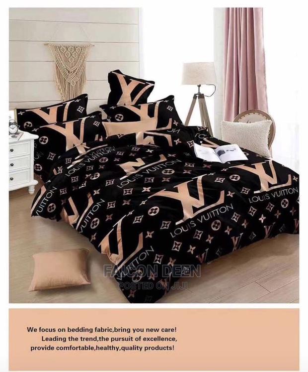 Original Cotton Bedsheet( 2 Bedsheets,4 Pillow Cases) · Photo 1