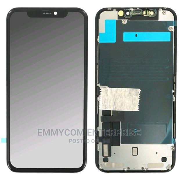 iPhone 11 Screen With Instant Replacement · Photo 3