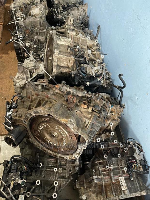 Hyundai Elantra Complete Engine With Transmission photo 3