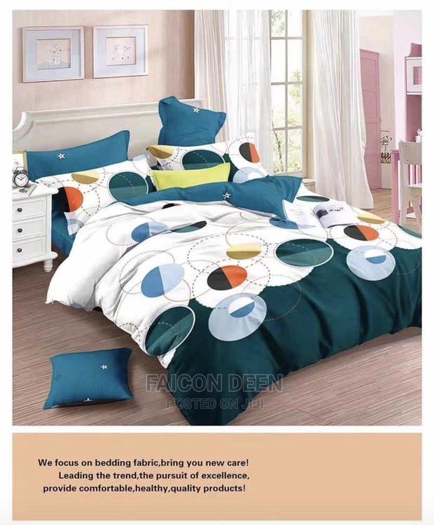 Thick Cotton Bedding (2 Bedsheets, 4 Pillow Cases ) · Photo 1