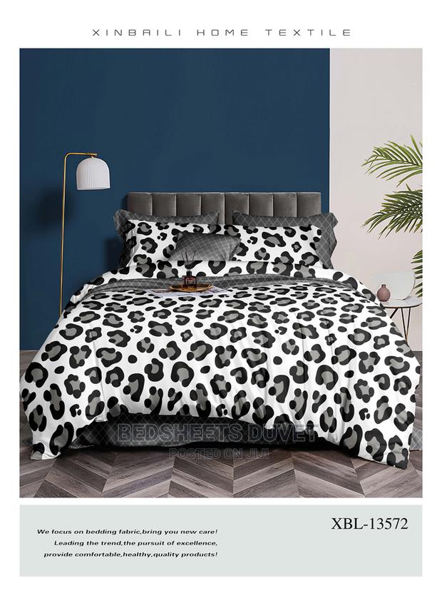 Beautiful 7pcs Duvet Set · Photo 2