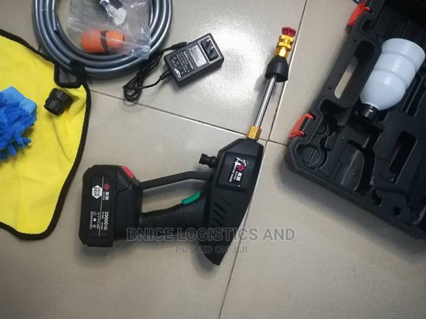 High Pressure Car Wash Pump With 2 Batteries photo 6