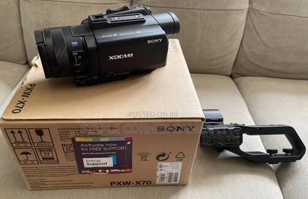 Sony Pxw X70 4K Camcorder · Photo 4
