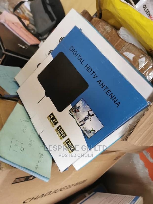 Super Awesome Digital HDTV Antenna · Photo 2