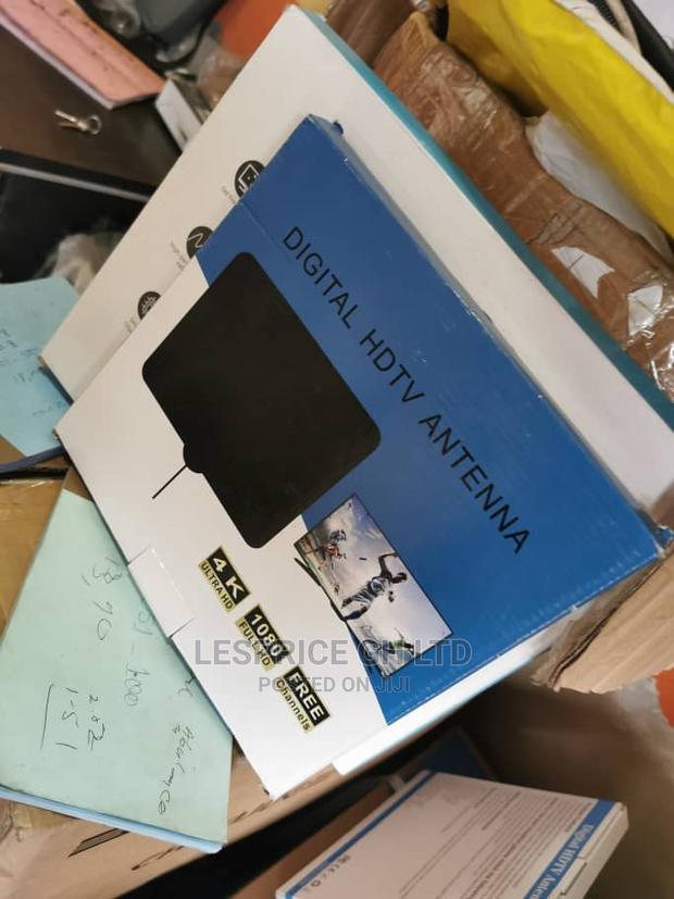 Brand New Digital HDTV Antenna · Photo 2