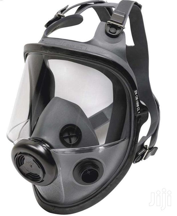 Gas Mask Honeywell