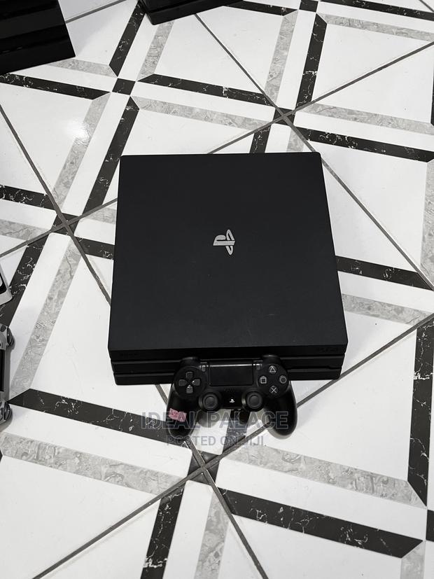 10 Games PS4 Pro · Photo 3