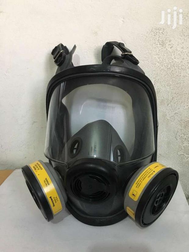 Gas Mask Honeywell
