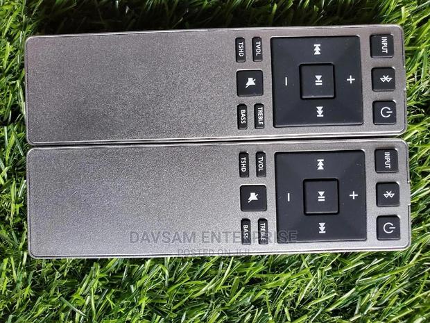 Vizio Sound Bar Remote · Photo 3