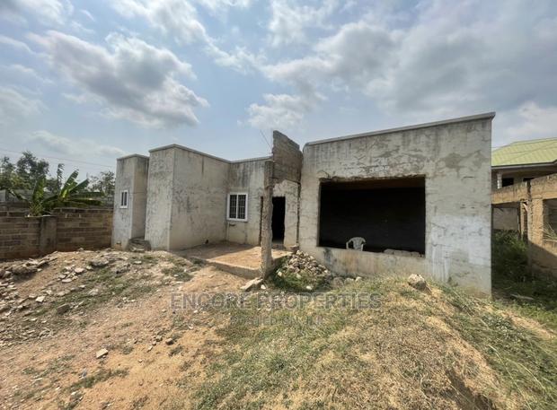 5bdrm House in Encore Properties, Oyibi for sale · Photo 1