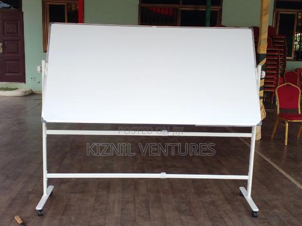 White Board 90cm X 150cm + Adjustable Stand (360°) photo 2