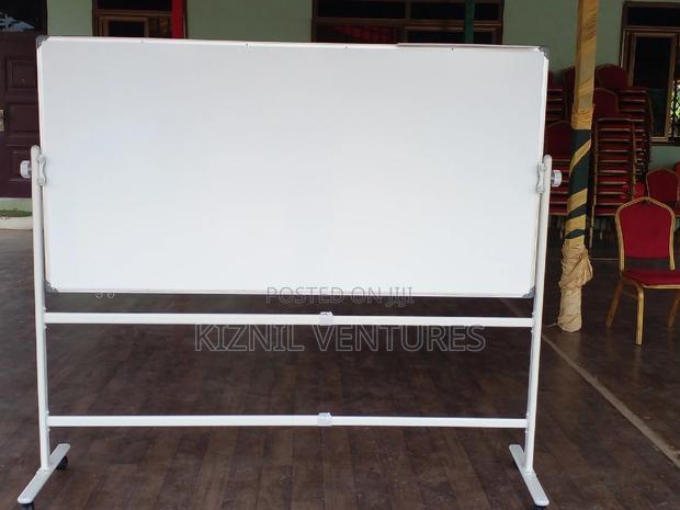 White Board 90cm X 150cm + Adjustable Stand (360°) photo 3
