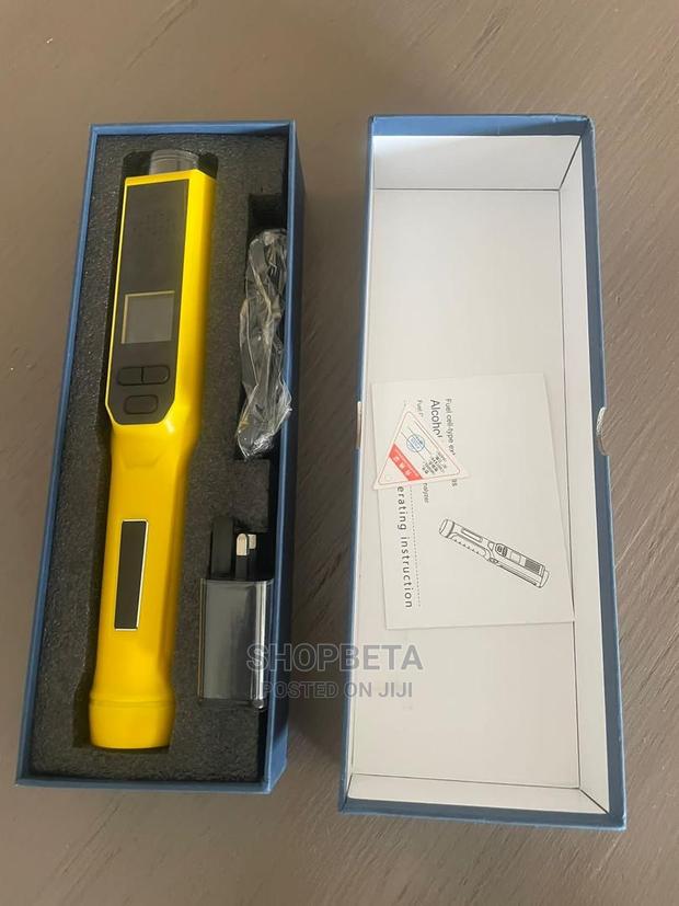 Iblow Alcohol Tester Breathalyzer · Photo 3