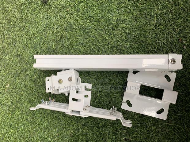 Projector Mount for Any Projector Very Easy to Use · Photo 3