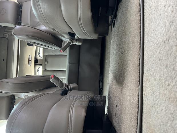 GMC Savana 2011 Blue photo 5