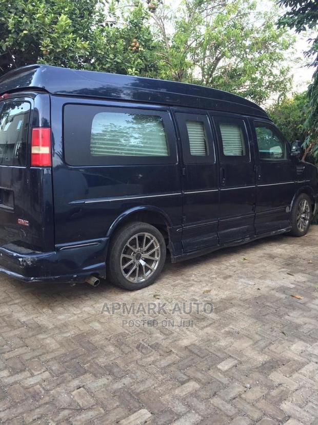 GMC Savana 2011 Blue photo 15