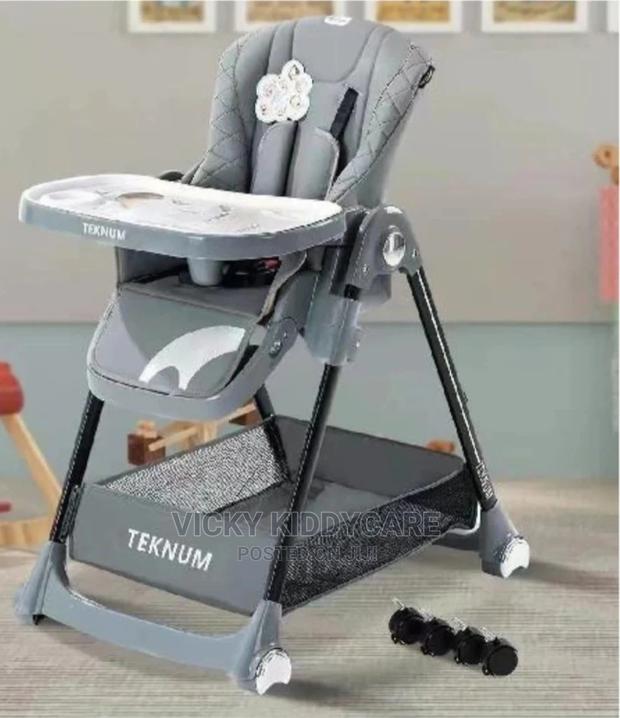 Multifunctional Baby High Chair · Photo 4