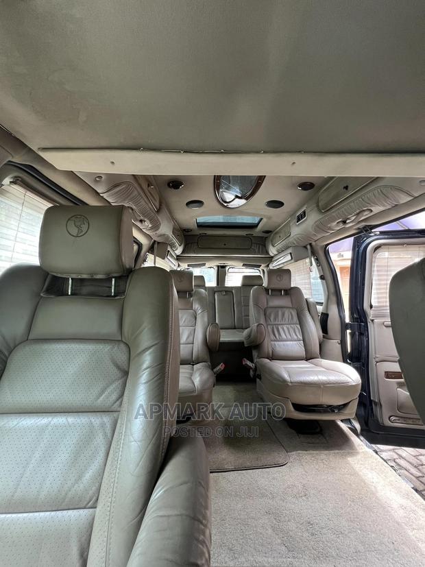 GMC Savana 2011 Blue photo 13