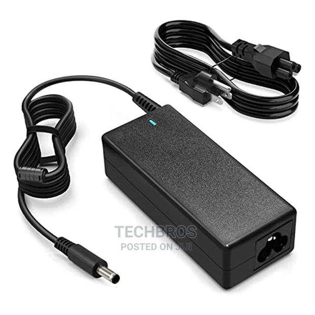 Dell Small Pin Charger 90W · Photo 4