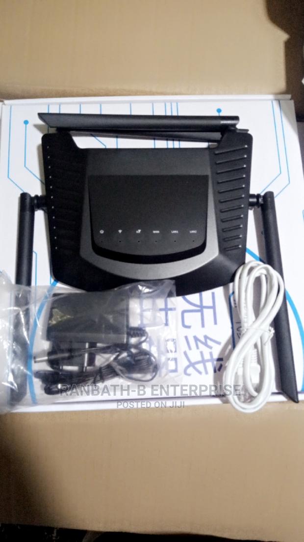4G Wireless Router ( Takes All Sim) · Photo 4