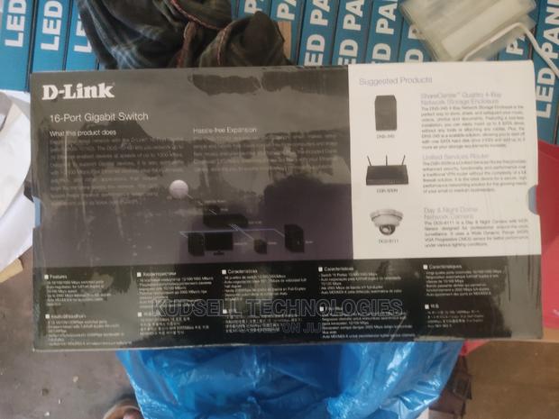 Dlink 16 Port Gigabit Switch · Photo 4