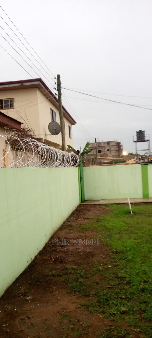 Security Razor Fencing Installation and Quality Material Use photo 3