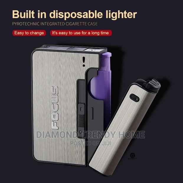 Automatic Metal Cigarette Case Holder With Lighter Holder. photo 6