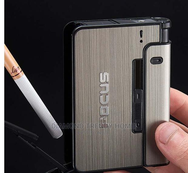 Automatic Metal Cigarette Case Holder With Lighter Holder. photo 3