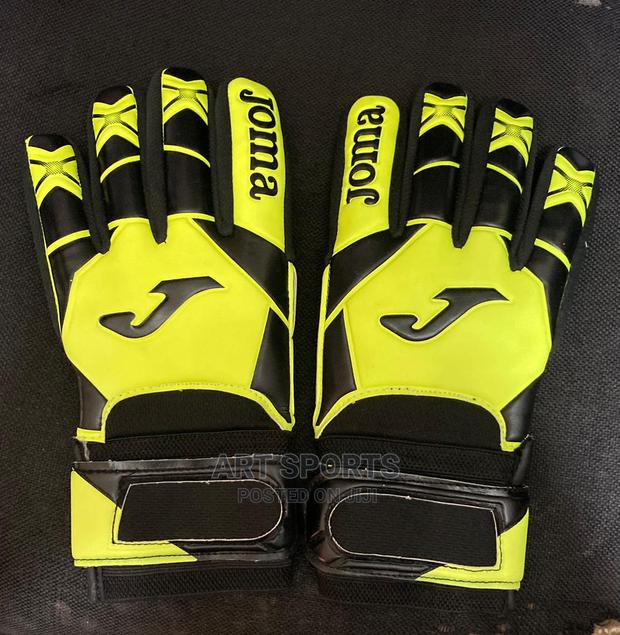 Jona Goalkeeper’S Gloves · Photo 2